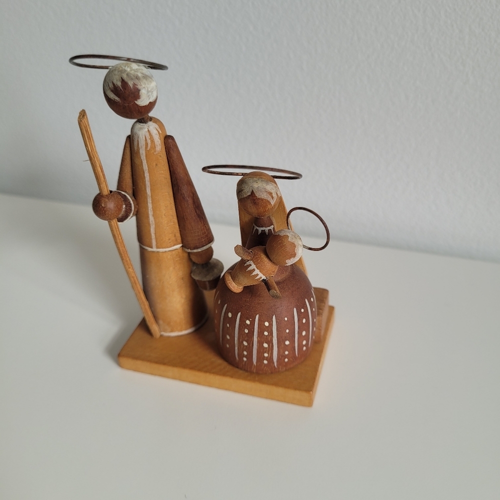 Vintage Wooden Nativity Figurine Holy Family Hand Carved Borowick & Byliniak MCM